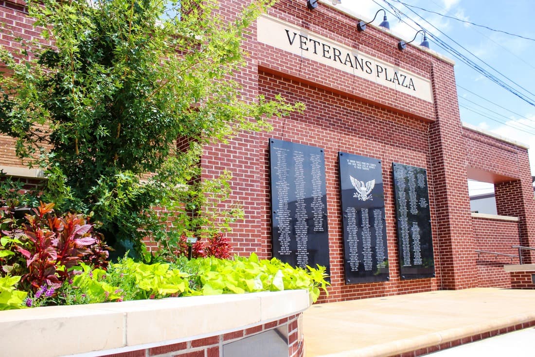 Veterans Plaza